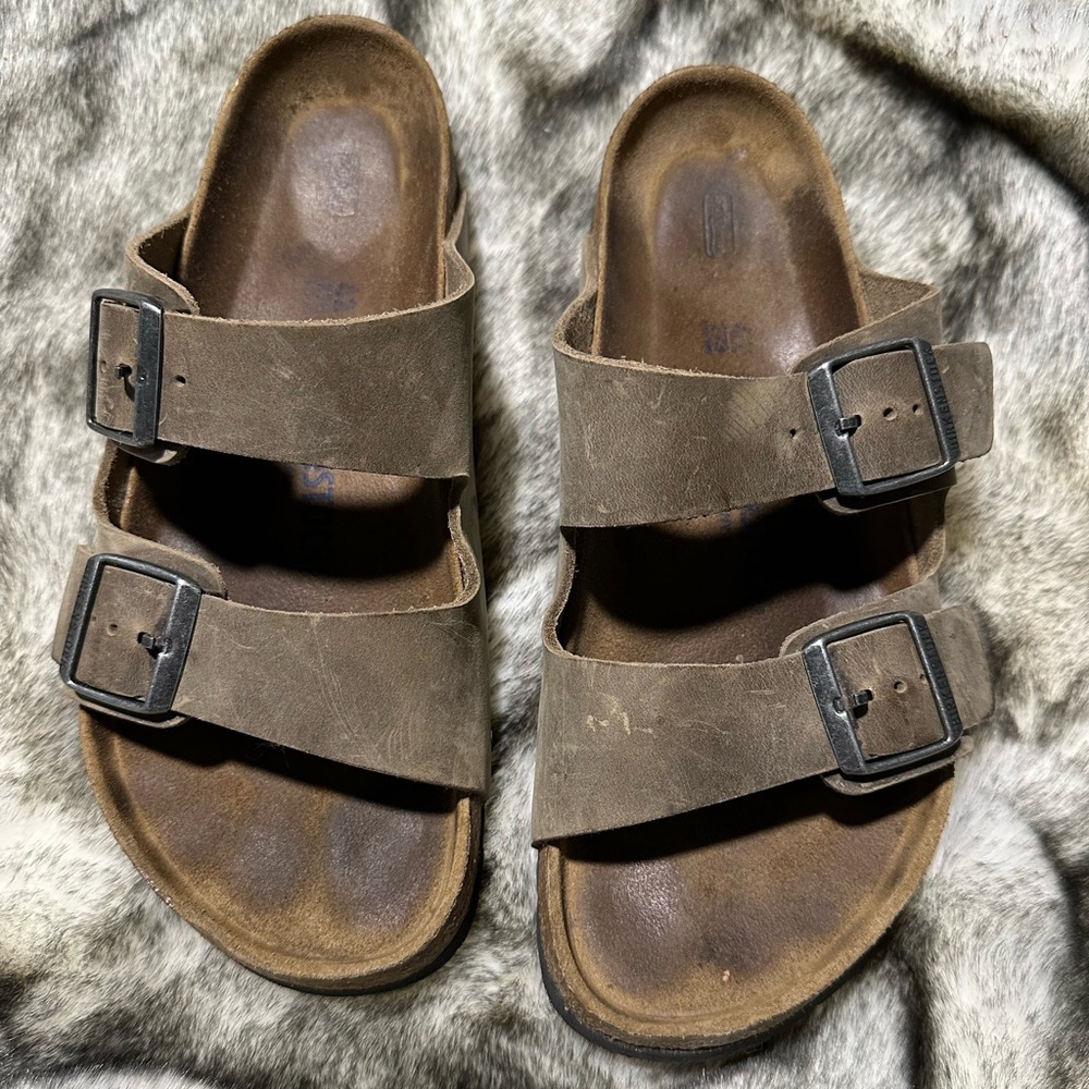 Birkenstock Arizona Oiled Leather Soft Footbed Faded Khaki Double Strap Sandals